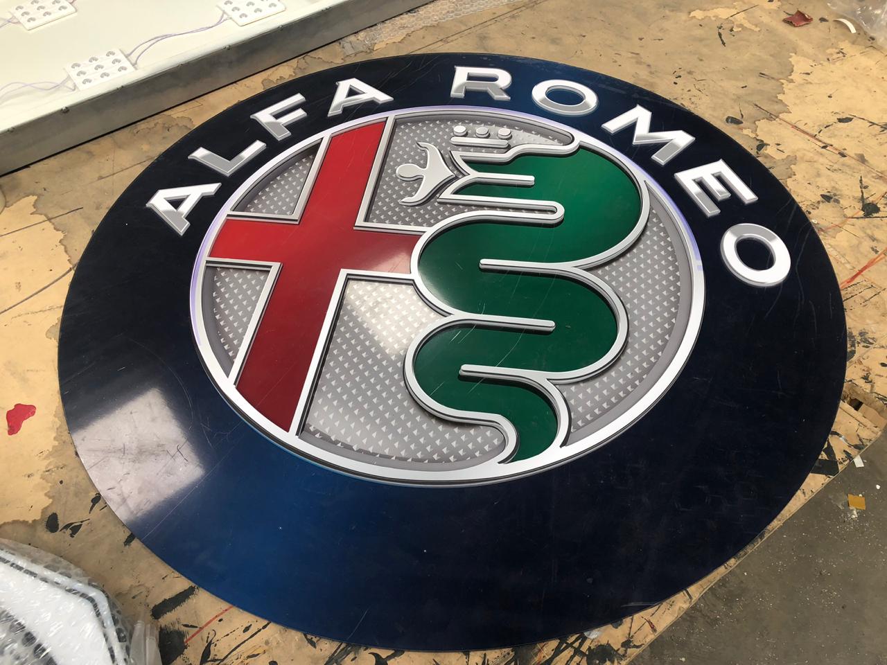 Alfa Romeo - Letrero