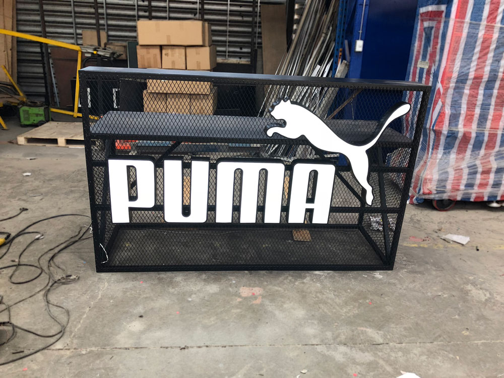 Stand Puma - Lollapalooza - Letrero